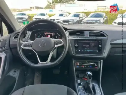 Photo 14 Volkswagen Tiguan  2.0 TDI 150ch Elegance DSG7