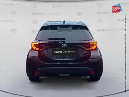 Photo 6 Toyota Yaris  116h Design 5p MY22 Camera