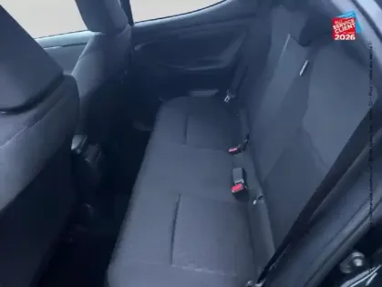 Photo 10 Toyota Yaris  116h Design 5p MY22 Camera