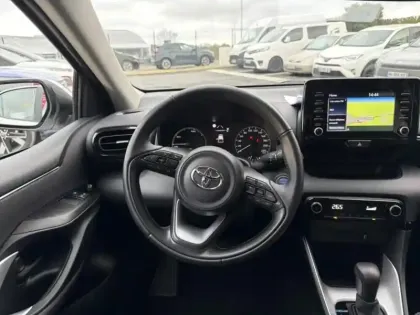 Photo 8 Toyota Yaris  116h Dynamic Business + Programme Beyond Zero Academy 5p MC24