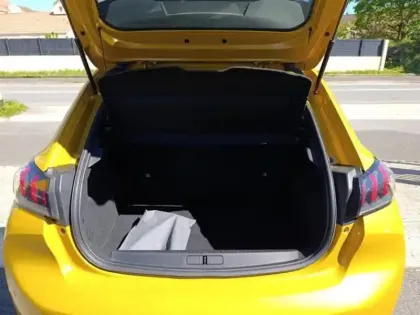 Photo 23 Peugeot 208 Gén. II Ph1 NG Roadtrip 5