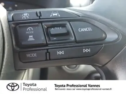 Photo 11 Toyota Yaris  Affaires 116h Dynamic Business Affaire MY22 + Programme Toyota Expérience