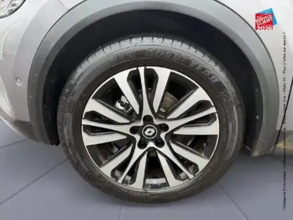 Photo 9 Renault Captur  1.6 E-Tech hybride 145ch Iconic