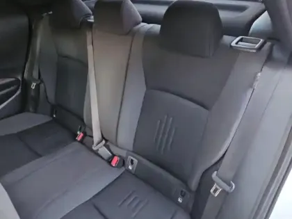 Photo 13 Toyota C-HR  1.8 Hybride 140ch Design NG23