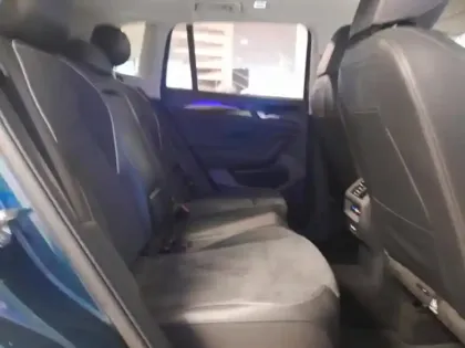 Photo 14 Volkswagen Tiguan  1.5 eTSI 150ch Elegance DSG7