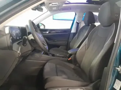 Photo 10 Volkswagen Tiguan  1.5 eTSI 150ch Elegance DSG7