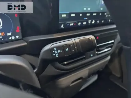 Photo 7 Ford Custom Gén. II Ph1 Limited 1