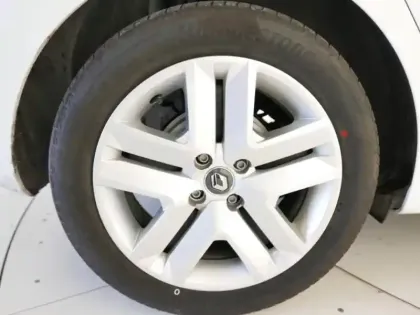 Photo 11 Renault Clio  1.6 E-Tech hybride 140ch Business -21N