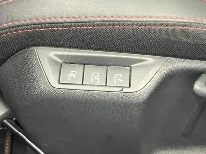 Photo 8 Peugeot 308  1.2 PureTech 130ch S&S GT Line EAT6