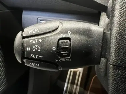 Photo 12 Peugeot 308  1.2 PureTech 130ch S&S GT Line EAT6