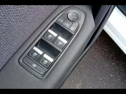 Photo 14 Renault Symbioz  1.6 E-Tech full hybrid 145ch Techno