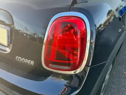 Photo 16 Mini Mini  5 Portes Cooper 136ch  Essential BVA7