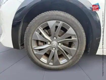 Photo 9 Peugeot 208  e- 136ch Allure