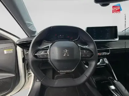 Photo 11 Peugeot 208  e- 136ch Allure