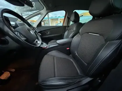 Photo 6 Renault Scenic  1.5 dCi 110ch energy Intens EDC