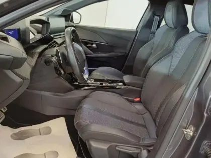 Photo 12 Peugeot 208  1.2 PureTech 100ch S&S GT EAT8