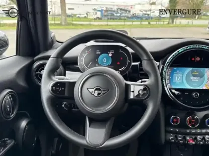 Photo 5 Mini Mini  5 Portes Cooper 136ch Edition Premium Plus BVA7