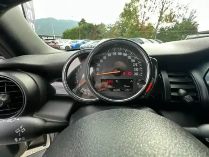 Photo 12 Mini Mini  5 Portes Cooper 136ch Edition Greenwich 115g