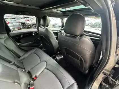 Photo 10 Mini Mini  5 Portes Cooper 136ch Edition Greenwich 115g