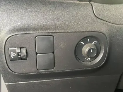 Photo 11 Citroën C3  1.2 PureTech 110ch S&S Shine 120-123g