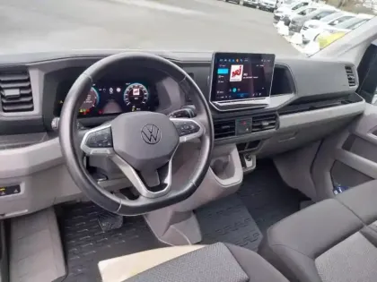 Photo 13 Volkswagen Crafter  Fg 35 L3H3 2.0 TDI 140ch Business Traction BVA8