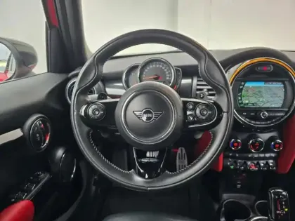 Photo 12 Mini Mini  5 Portes Cooper S 192ch Yours BVA7