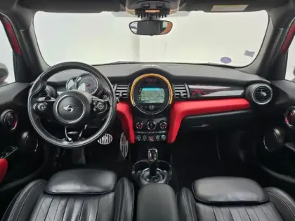 Photo 6 Mini Mini  5 Portes Cooper S 192ch Yours BVA7