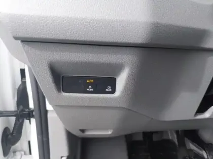 Photo 14 Volkswagen Crafter  Fg 35 L3H3 2.0 TDI 177ch Business Traction