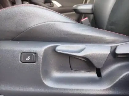 Photo 12 Toyota Yaris  Cross 116h GR Sport MY22