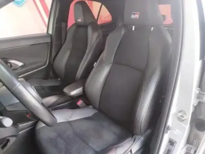 Photo 10 Toyota Yaris  Cross 116h GR Sport MY22