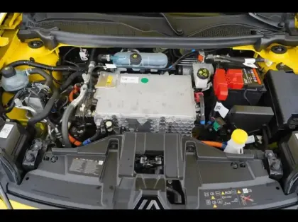 Photo 12 Renault 5  E-Tech Electrique 10ch Iconic Cinq autonomie confort