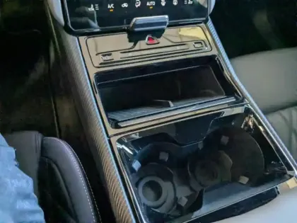 Photo 11 Ford Explorer  340ch Extended Range 79kWh Pack Premium AWD 6cv