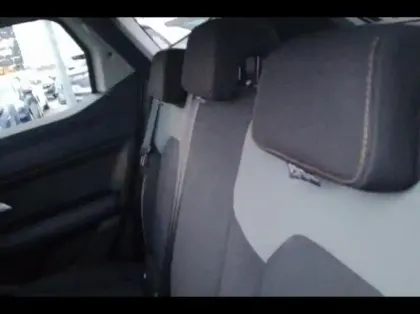 Photo 10 Dacia Duster  1.6 hybrid 140ch Extreme