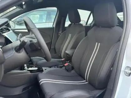 Photo 9 Opel Corsa  1.2 Turbo Hybrid 110ch GS e-DCT6