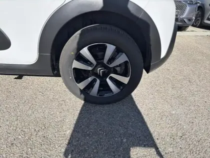 Photo 10 Citroën C3  1.2 PureTech 110ch S&S Shine 120-123g