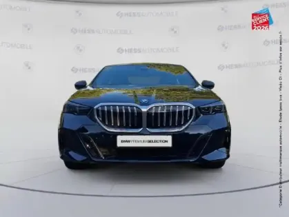 Photo 16 BMW Serie 5 Série 5 530e 299ch M Sport