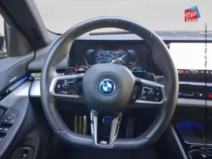 Photo 26 BMW Serie 5 Série 5 530e 299ch M Sport