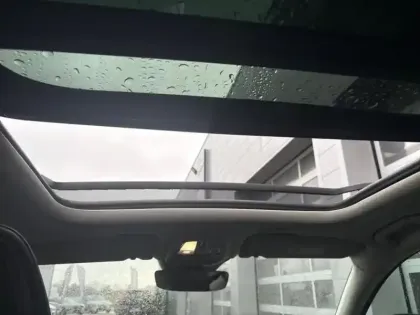 Photo 10 Volvo Xc60  T6 Hybride Rechargeable 253 + 145ch Plus Style Dark Geartronic 8 AWD