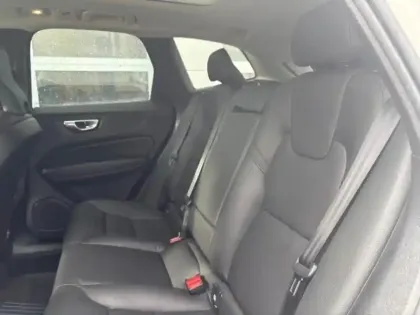 Photo 9 Volvo Xc60  T6 Hybride Rechargeable 253 + 145ch Plus Style Dark Geartronic 8 AWD