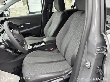 Photo 8 Peugeot 208  1.2 Hybrid 110ch Allure e-DCS6