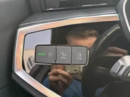 Photo 20 Audi Q3 Gén. II Ph1 S line 5