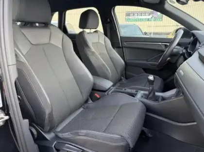 Photo 6 Audi Q3 Gén. II Ph1 S line 5