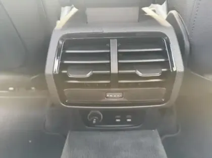 Photo 8 Audi Q3 Gén. II Ph1 S line 5