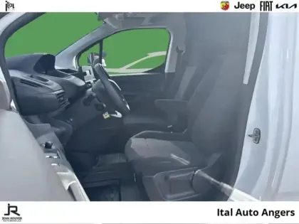 Photo 8 Peugeot Partner  Standard 650kg BlueHDi 100ch S&S BVM5 Premium/12375 HT