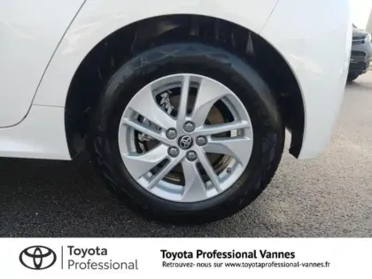 Photo 10 Toyota Yaris  Affaires 116h Dynamic Business Affaires MC24