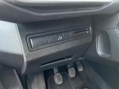 Photo 9 Peugeot 3008  1.5 BlueHDi 130ch S&S Allure Business