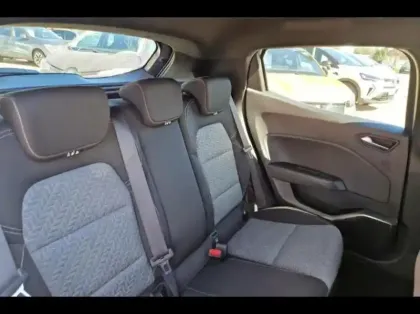 Photo 10 Renault Clio  1.6 E-Tech 140ch Limited -21