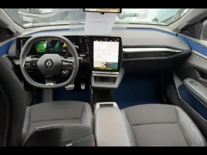 Photo 8 Renault Scenic  E-Tech Electric 220ch Techno option esprit Alpine grande autonomie -25