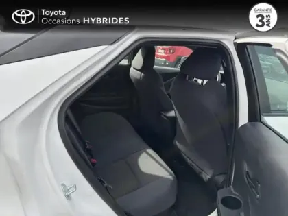 Photo 6 Toyota C-HR  1.8 Hybride 140ch Dynamic NG23