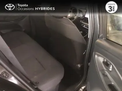 Photo 6 Toyota Yaris  116h Design 5p MC24